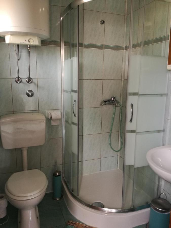 Apartman Jasmina Pola Esterno foto
