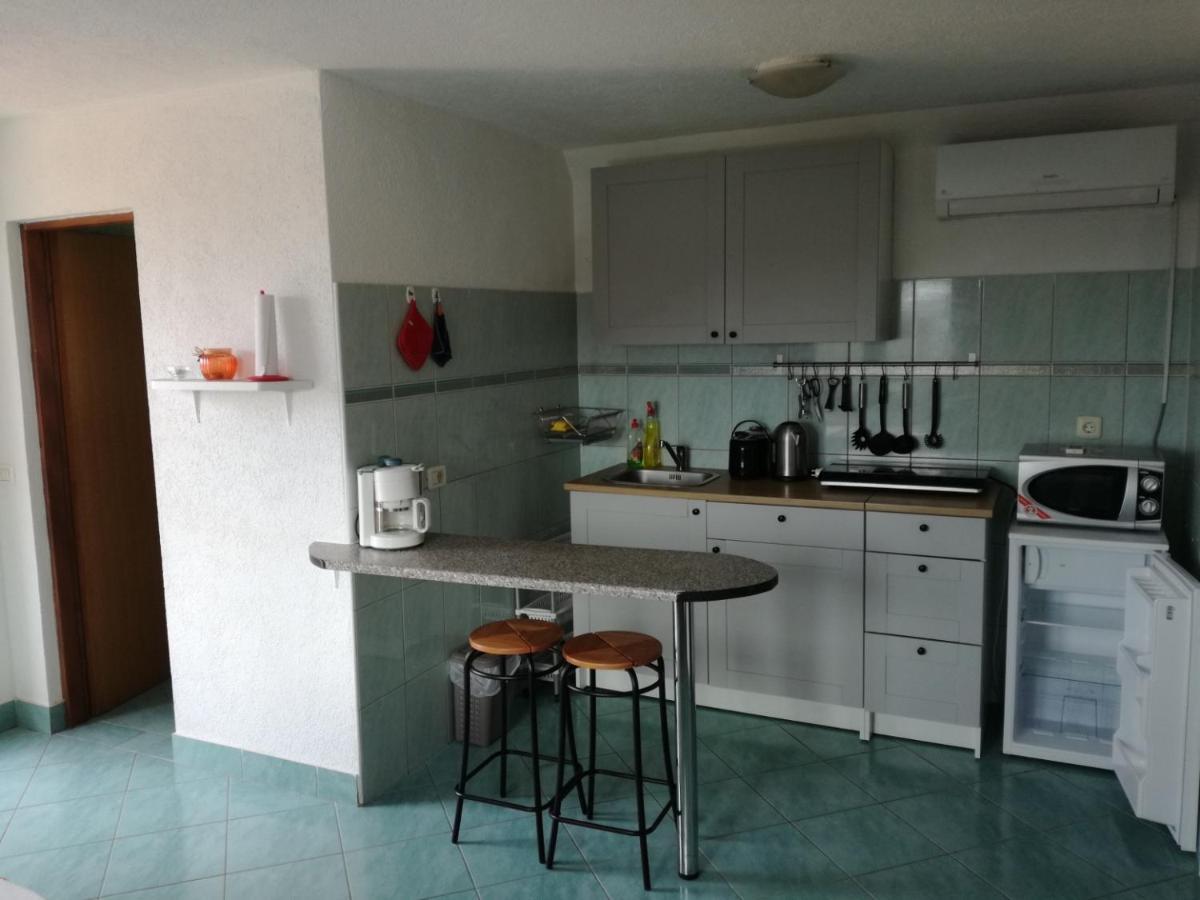 Apartman Jasmina Pola Esterno foto
